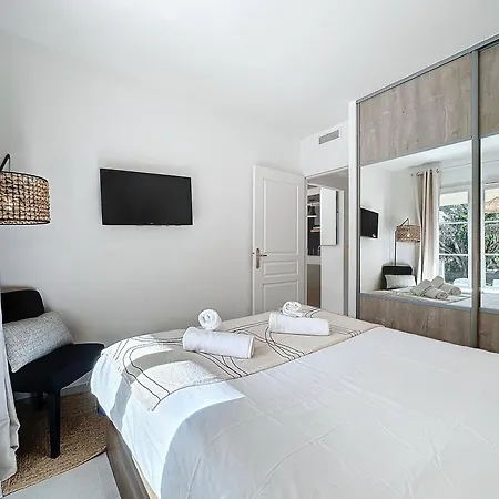 Les Oliviers St Tropez Et A Pied - 22 דירה *