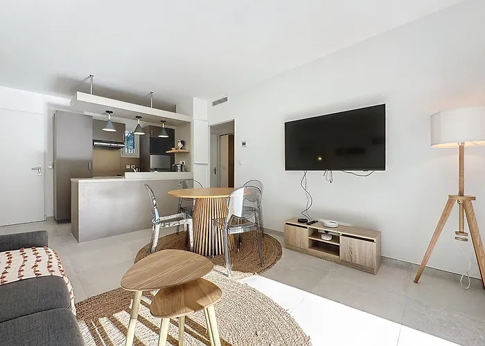 Les Oliviers St Tropez Et A Pied - 22 Apartman *